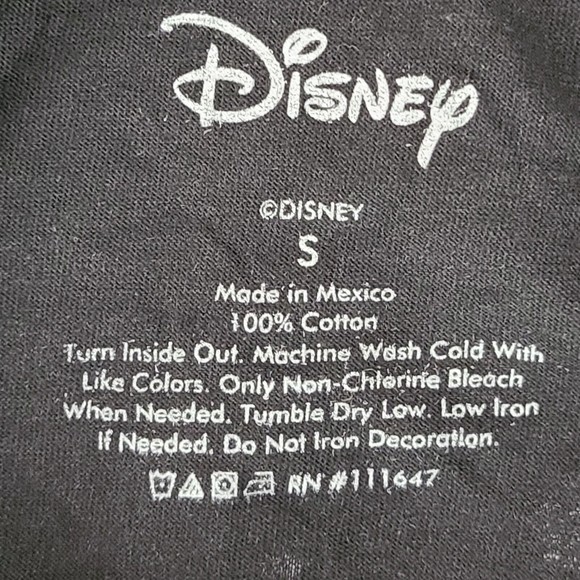 Disney Peter Pan Starry Flight Silhouette Jr (Small) Glow in the Dark T-Shirt - Picture 5 of 5